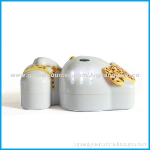 2014 Lovely KT Cat Power Bank for 8,000mAh Battery Capacity